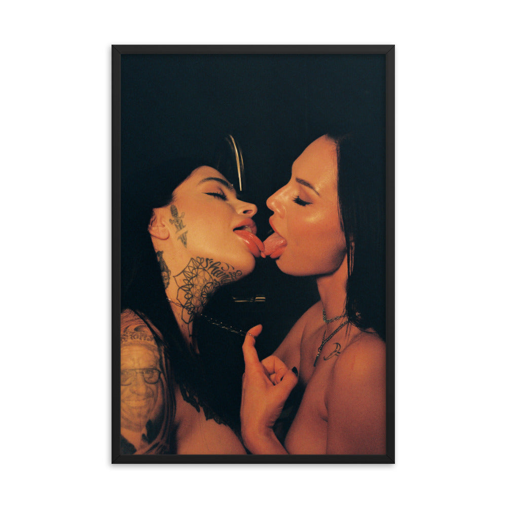 Aidra Fox and Leigh Raven