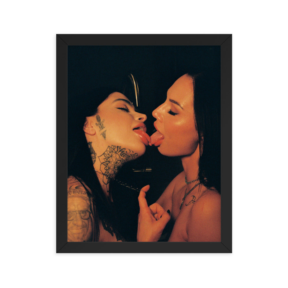 Aidra Fox and Leigh Raven