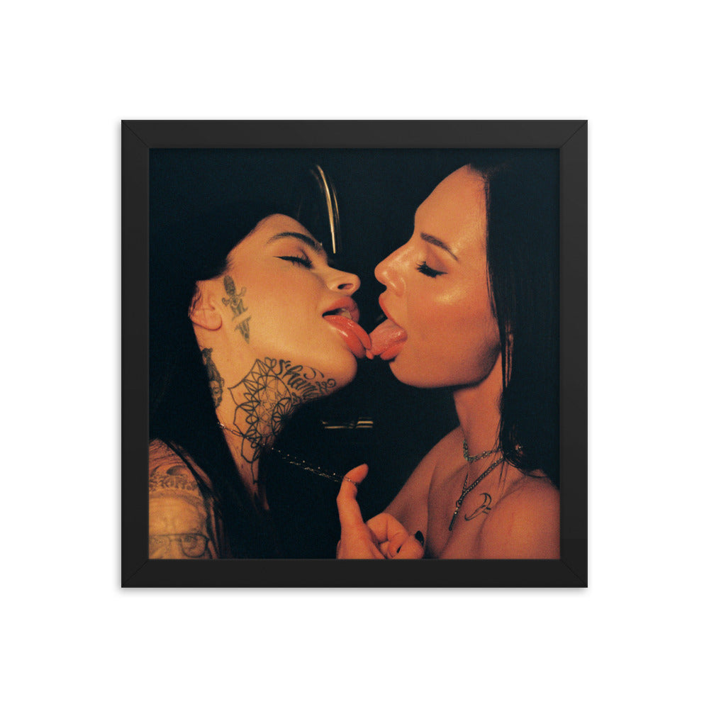 Aidra Fox and Leigh Raven