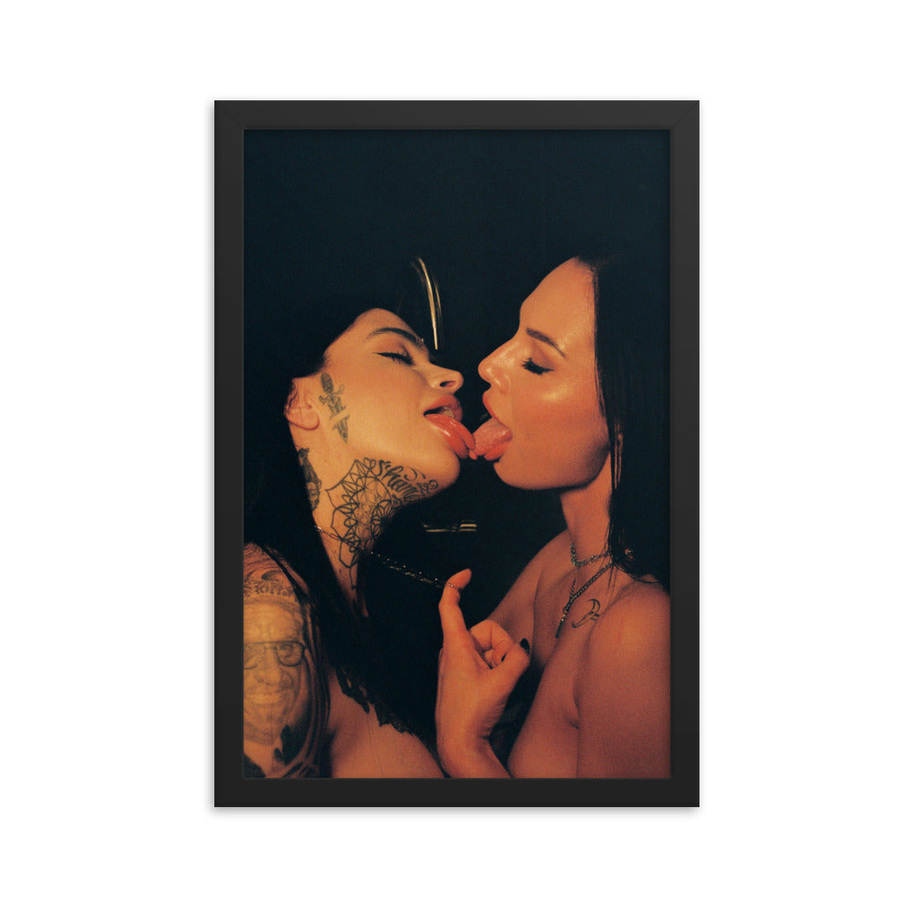 Aidra Fox and Leigh Raven