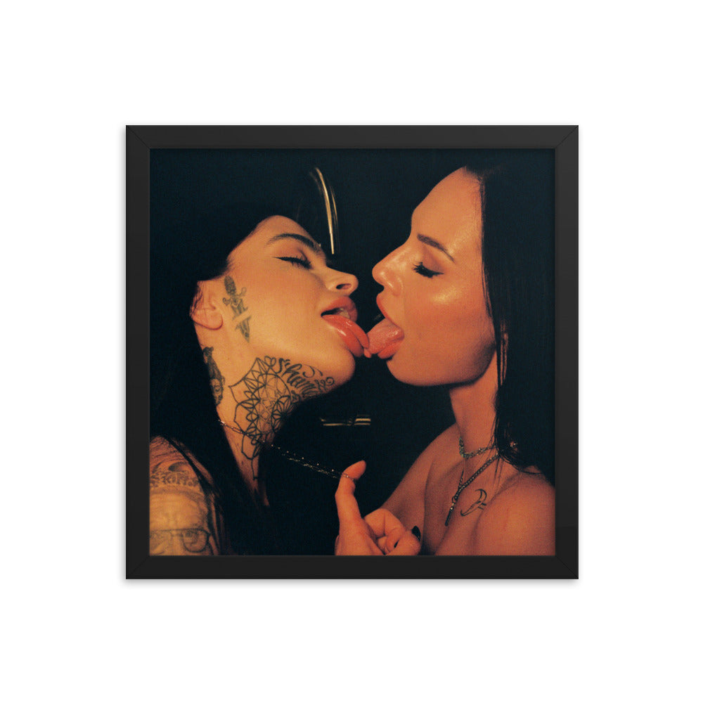 Aidra Fox and Leigh Raven